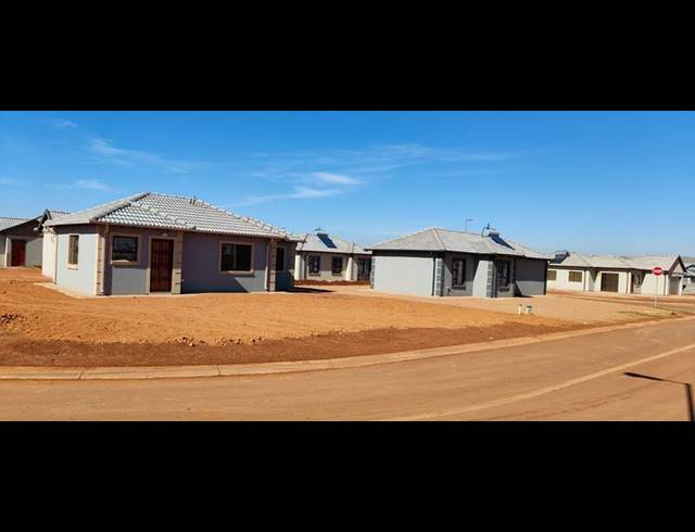 3 BEDROOM HOUSE FOR SALE IN VANDERBIJLPARK CW 5